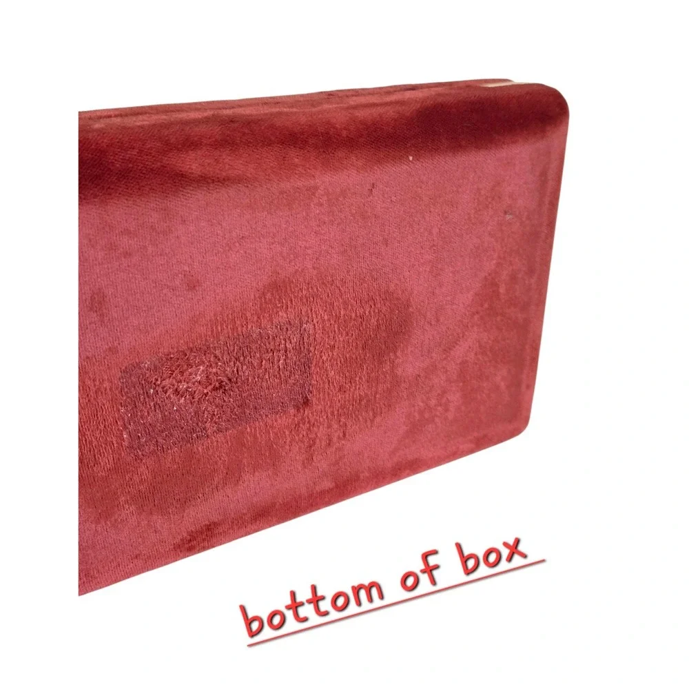 Mele Travel Jewelry Box – Orange Velvet Clamshell w/ Brick Red & Gold Trim 7